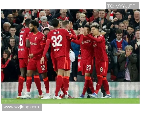 2003年曼联对阵里斯本的经典对决回顾与战术分析